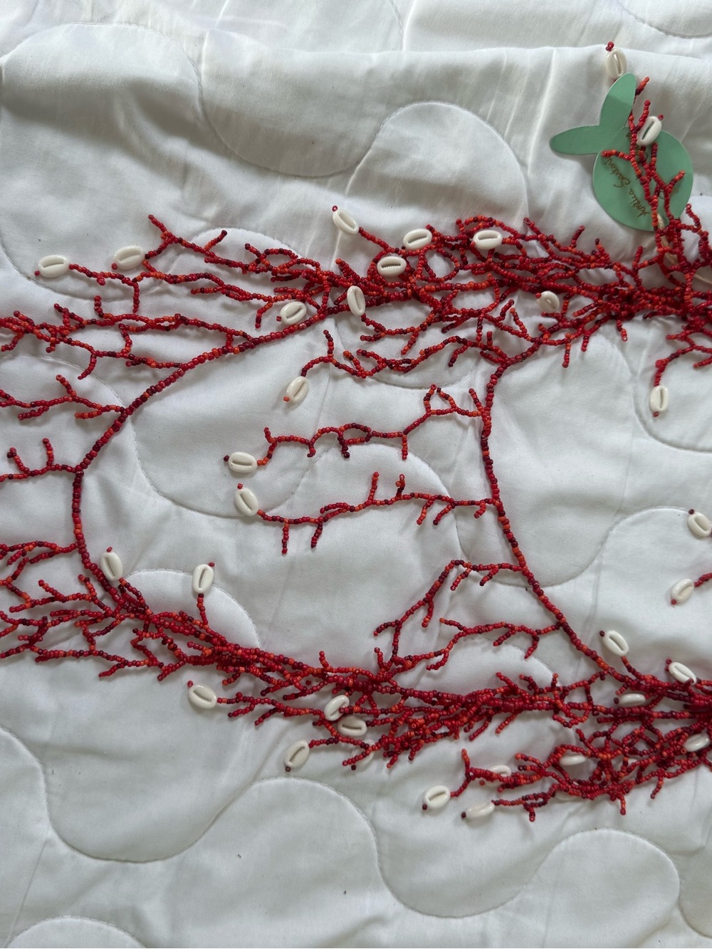 ANTICA SARTORIA RED CORAL BEADED statement NECKLACE with white shells - Picture 10 of 10